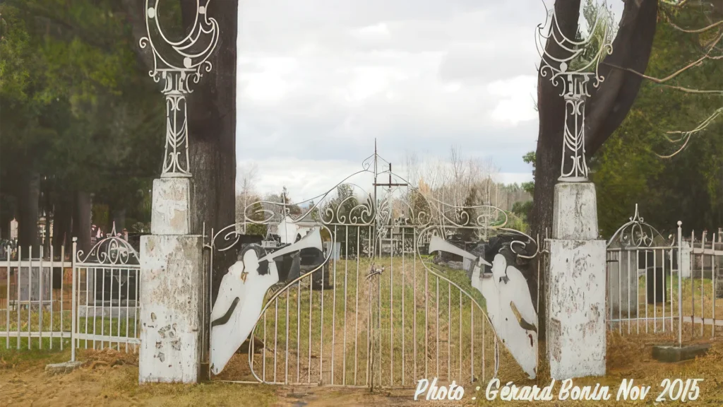 hist. cimetière st majorique porte entree
